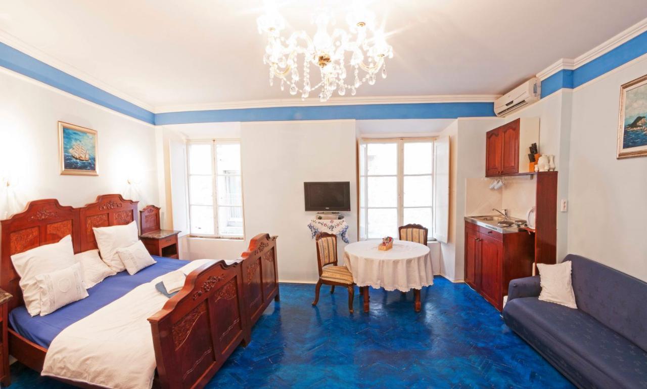 Big Blue Old Town Centre Apartment Дубровник Екстериор снимка